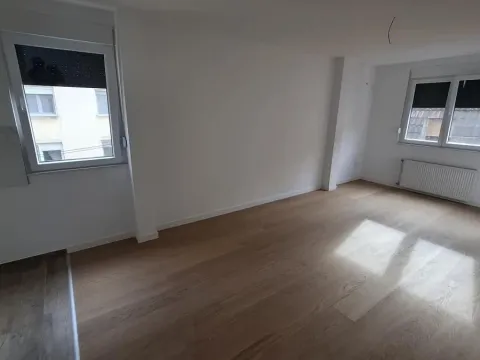 Prodaja, trosoban stan, 60m², Detelinara, Novi Sad Sve Podlokacije - image 2
