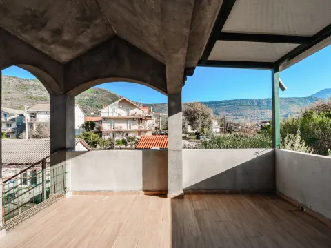 Rent, three bedroom apartment, 120m², Mrčevac, Tivat - image 17