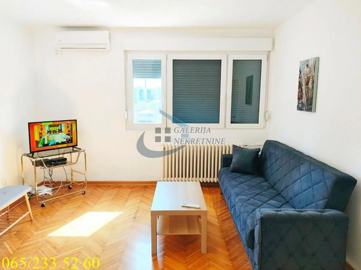 Rent, two bedroom apartment, 45m², Savski Venac, Beograd