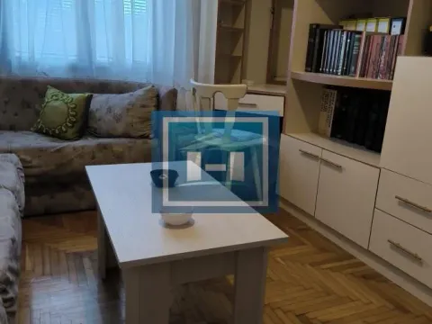 Prodaja, kuća, 423m², Ćuprija, Srbija - image 2