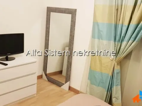 Rent, two bedroom apartment, 70m², Savski Venac, Beograd - image 15