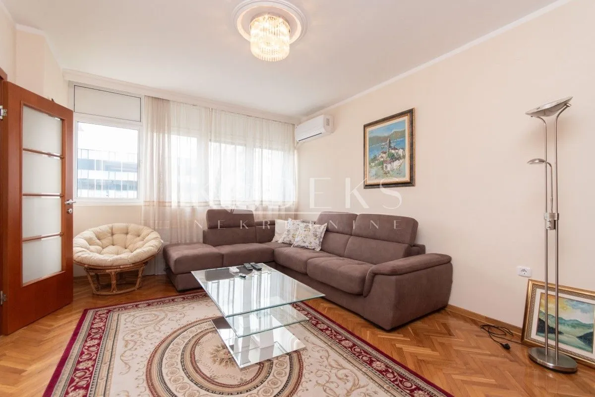 Rent, one bedroom apartment, 65m², Centar, Podgorica