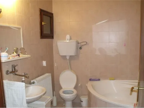 Sale, two bedroom apartment, 73m², Niš, Srbija - image 12