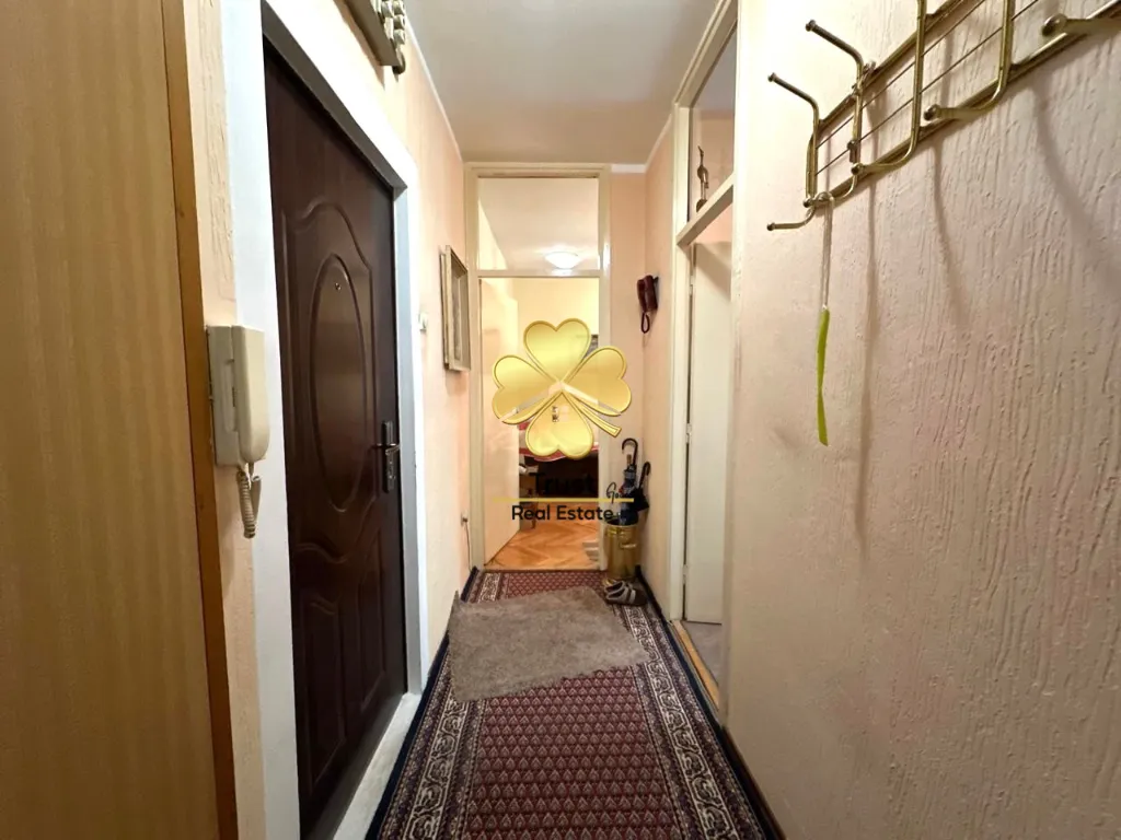 Prodaja, trosoban stan, 81m², Autobuska stanica, Podgorica