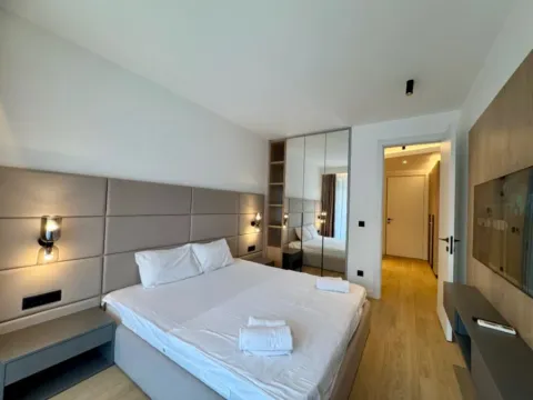 Daily-rent, one bedroom apartment, 56m², Centar, Budva - image 10