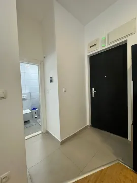 Izdavanje, jednosoban stan, 42m², Šušanj, Bar - image 4