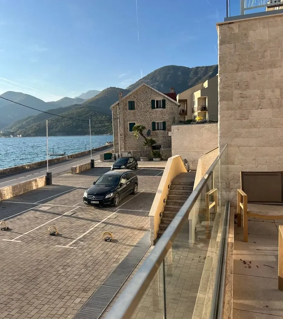 Prodaja, dvosoban stan, 77m², Opatovo, Tivat