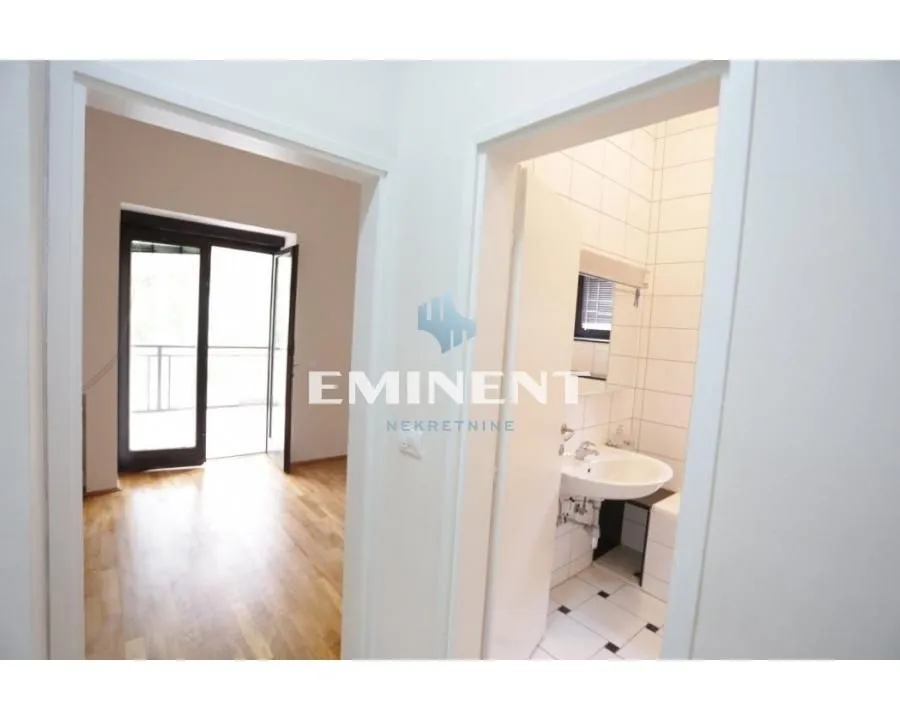 Rent, house, 360m², Autokomanda, Voždovac Sve Podlokacije