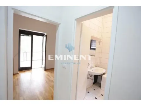 Izdavanje, kuća, 360m², Autokomanda, Voždovac Sve Podlokacije - image 10