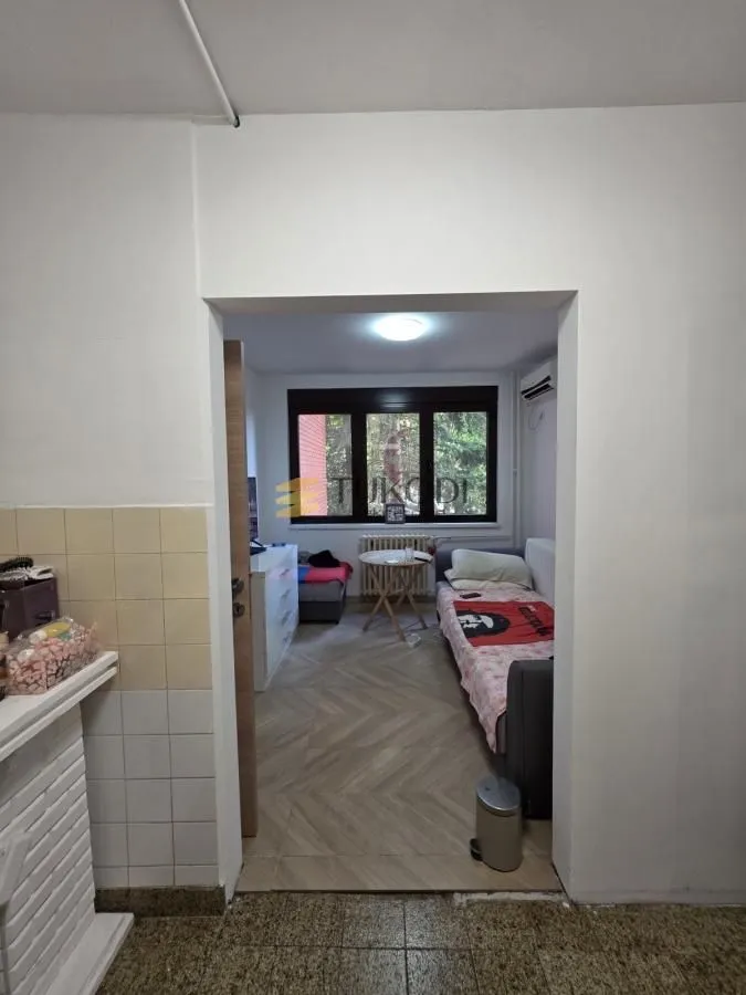 Prodaja, trosoban stan, 63m², Višnjička Banja, Palilula Sve Podlokacije