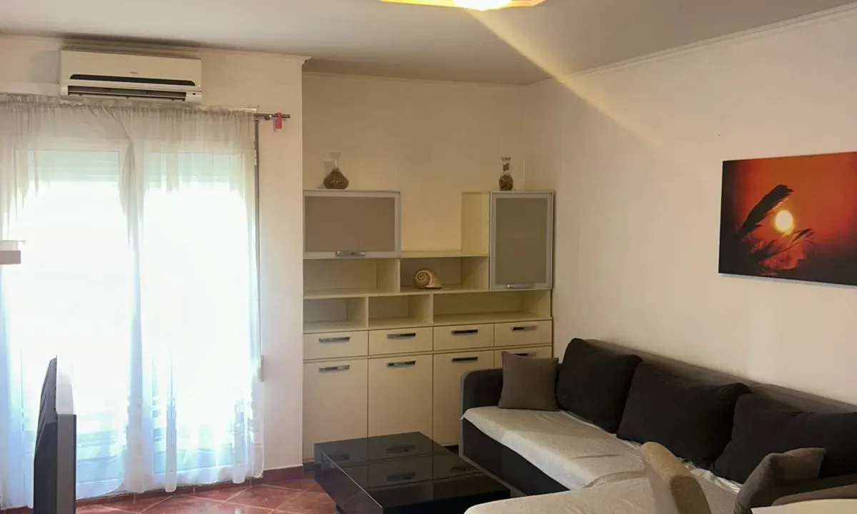 Izdavanje, jednosoban stan, 45m², Seljanovo, Tivat