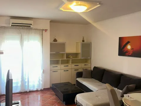 Izdavanje, jednosoban stan, 45m², Seljanovo, Tivat