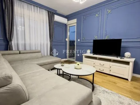Rent, one bedroom apartment, 52m², Central Point, Podgorica - image 1