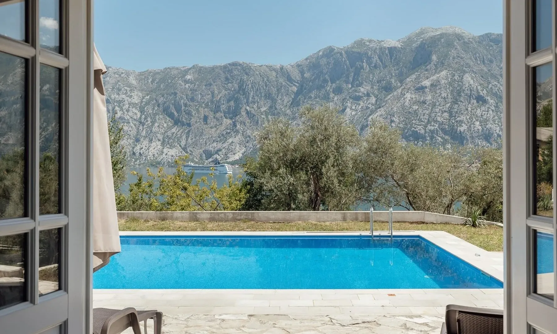 Sale, house, 800m², Prčanj, Kotor