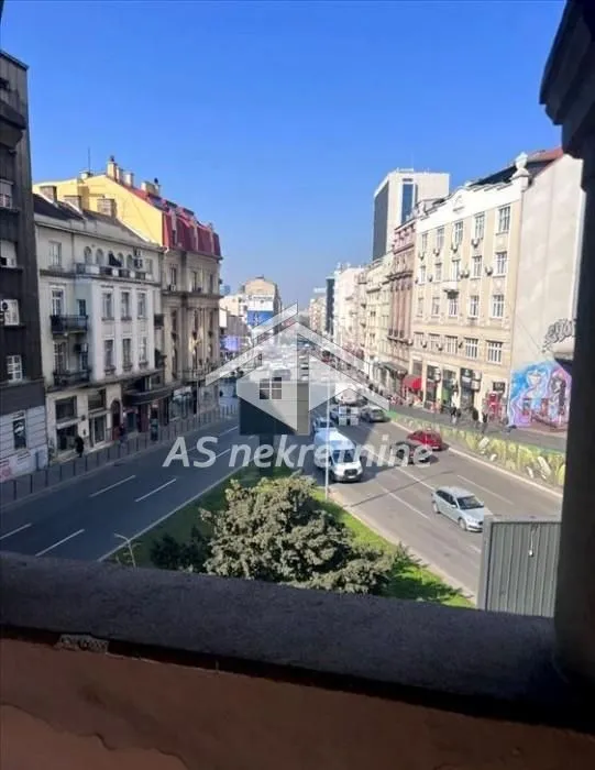 Rent, four bedroom apartment, 107m², Stari Grad, Beograd