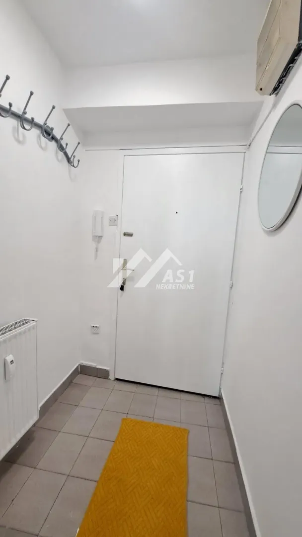 Izdavanje, jednosoban stan, 43m², Liman 2, Novi Sad Sve Podlokacije
