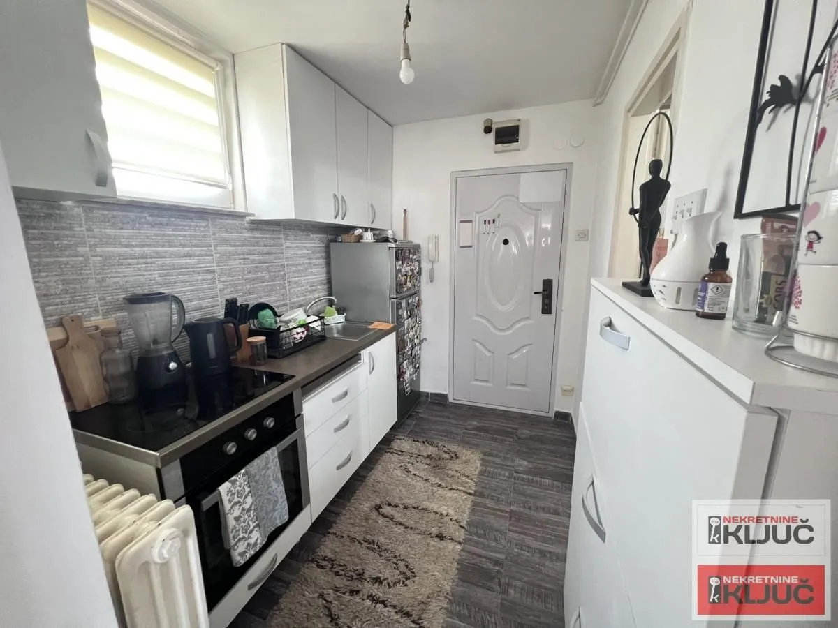 Prodaja, garsonjera, 20m², Detelinara, Novi Sad Sve Podlokacije