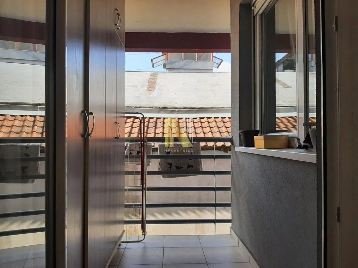 Izdavanje, dvosoban stan, 44m², Podbara, Novi Sad Sve Podlokacije
