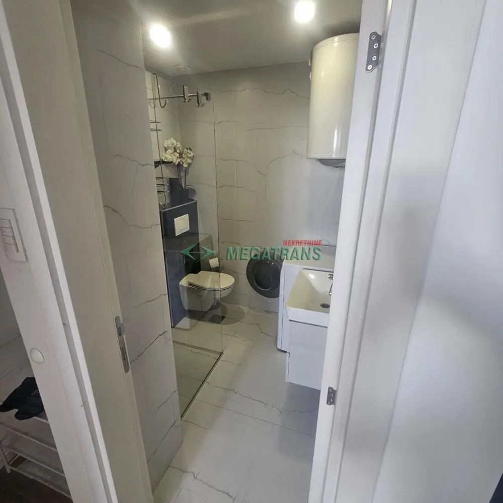 Izdavanje, dvosoban stan, 41m², Adice, Novi Sad Sve Podlokacije