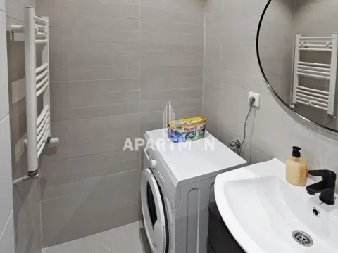 Izdavanje, trosoban stan, 80m², Vračar Sve Podlokacije, Beograd - image 12