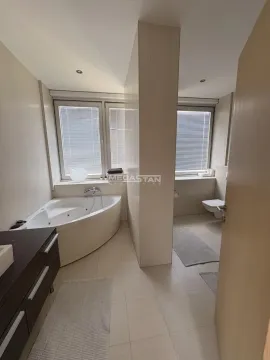 Izdavanje, četvorosoban stan, 220m², Savski Venac, Beograd - image 10