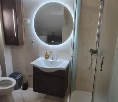 Izdavanje, dvosoban stan, 80m², Tivat, Crna Gora - image 11