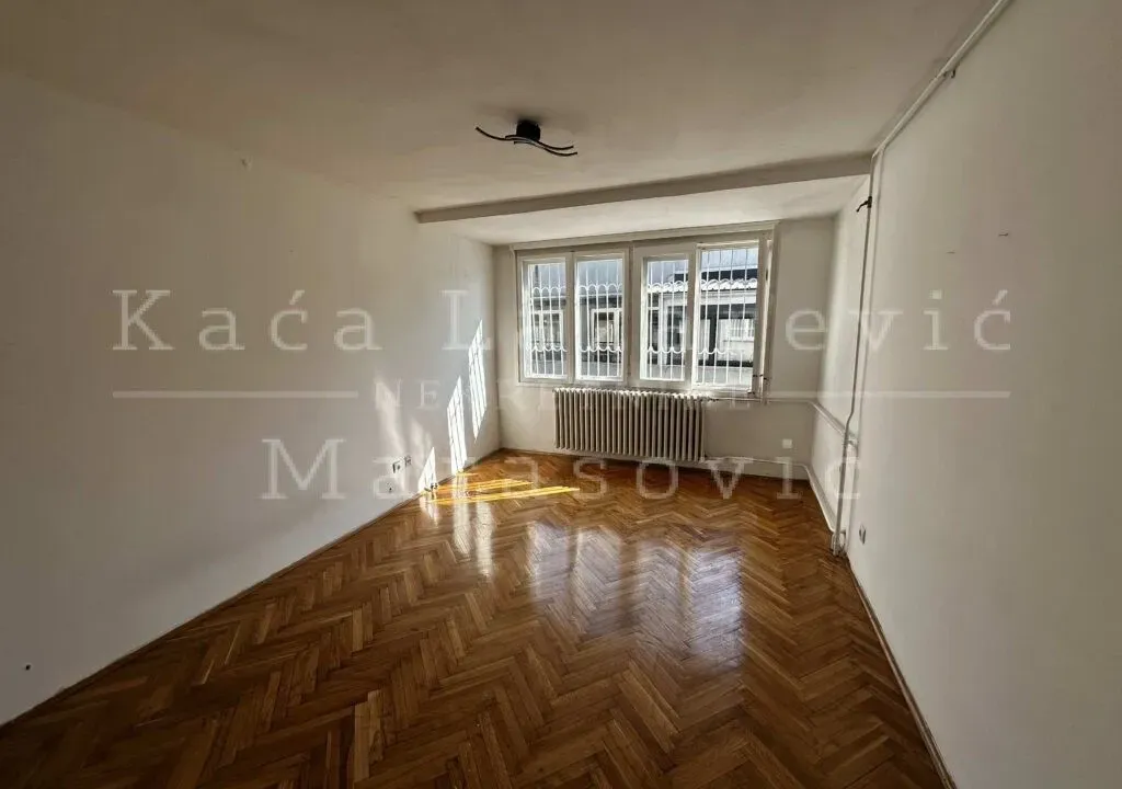Rent, two bedroom apartment, 55m², Stari Grad, Beograd