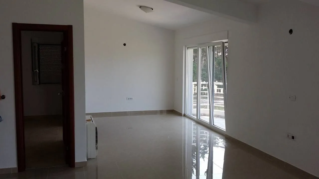 Prodaja, kuća, 300m², Centar, Bar