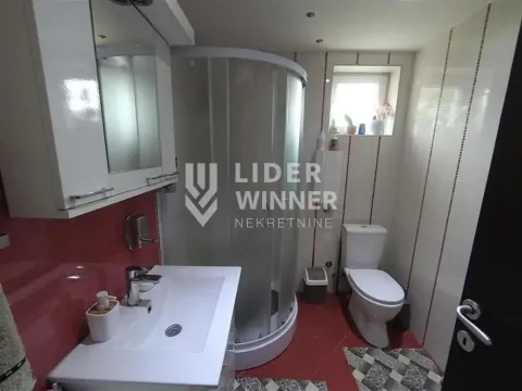 Sale, house, 214m², Zvezdarska Šuma, Zvezdara Sve Podlokacije - image 2