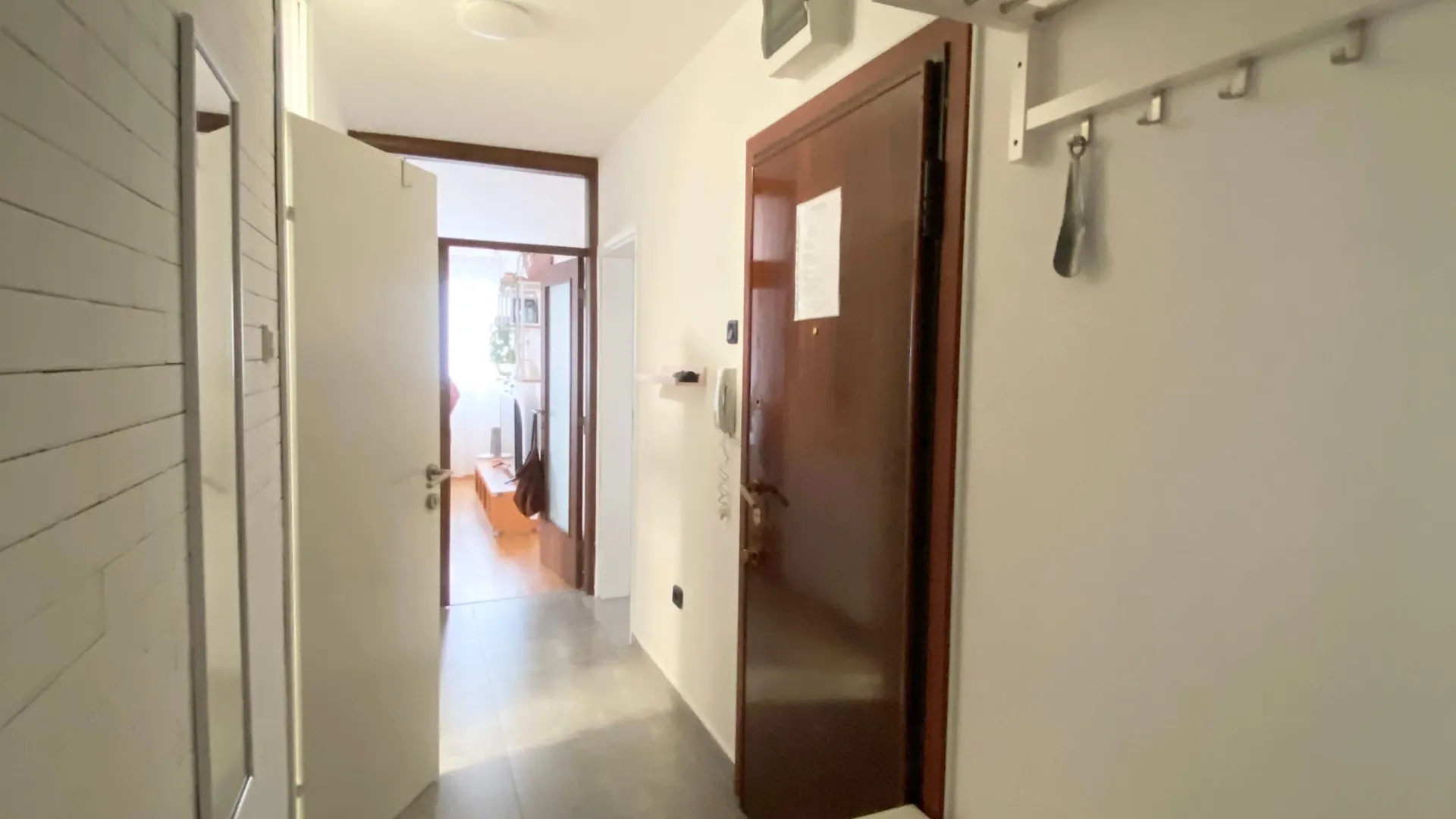 Prodaja, trosoban stan, 95m², Blok 5, Podgorica
