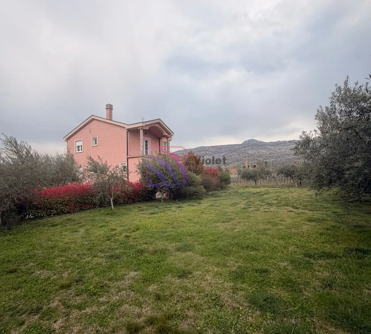 Rent, house, 160m², Podgorica, Crna Gora