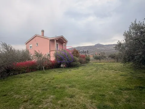 Rent, house, 160m², Podgorica, Crna Gora - image 9