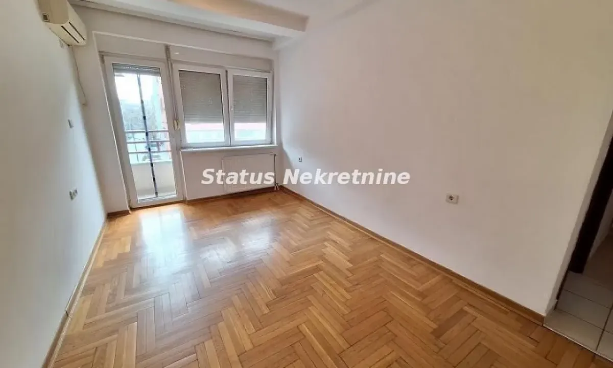 Izdavanje, jednosoban stan, 36m², Rotkvarija, Novi Sad Sve Podlokacije