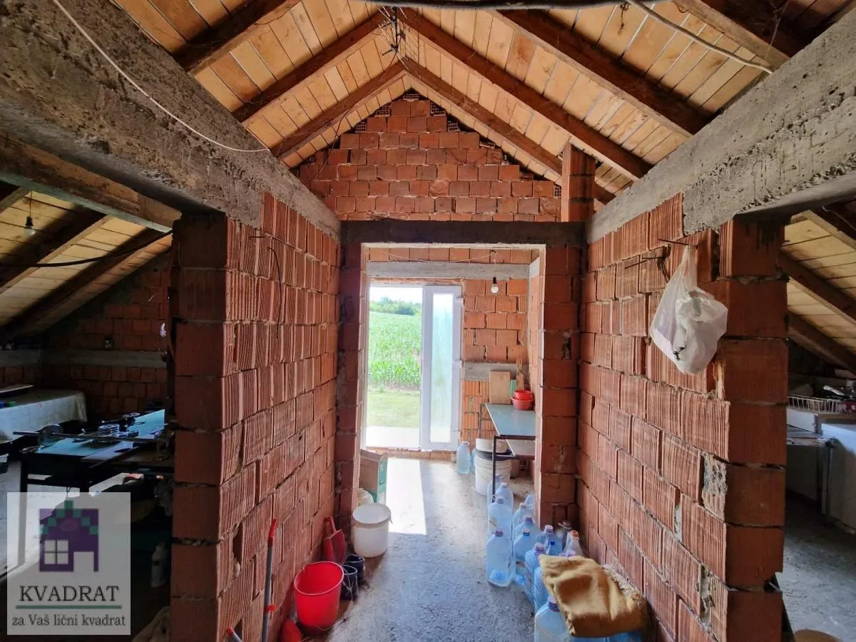 Prodaja, kuća, 300m², Kršna glava, Ub
