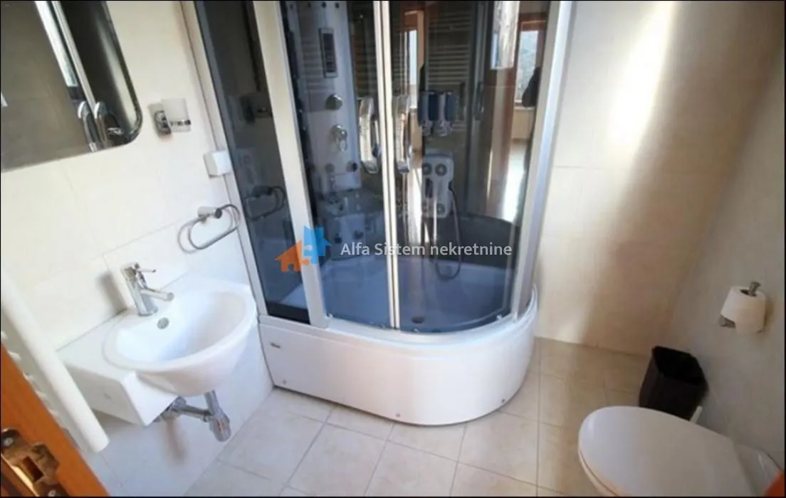 Izdavanje, kuća, 600m², Savski Venac, Beograd