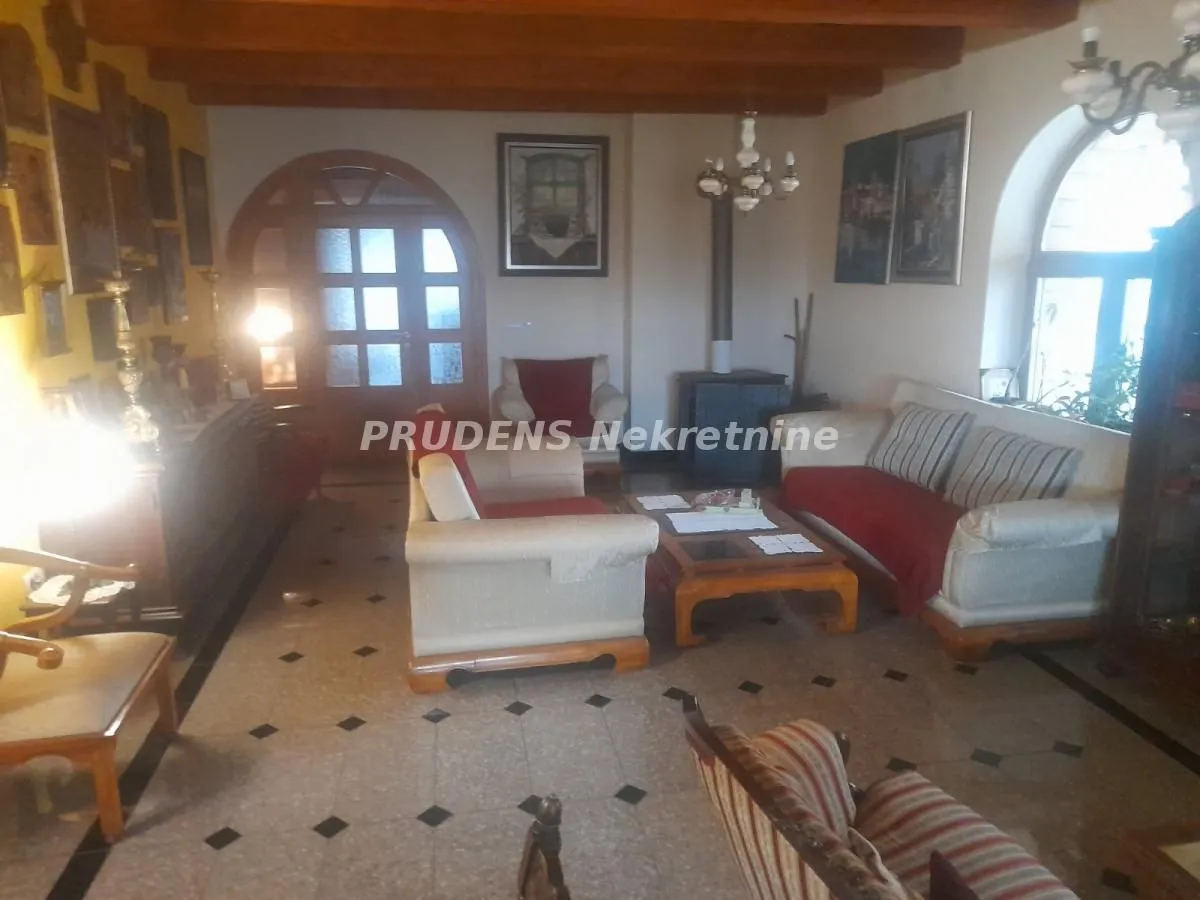 Prodaja, kuća, 190m², Surčin, Beograd