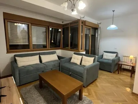 Rent, two bedroom apartment, 55m², Kalenić Pijaca, Vračar Sve Podlokacije - image 3