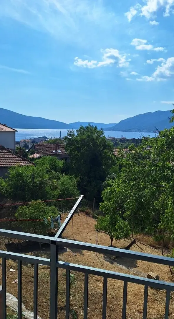 Rent, two bedroom apartment, 80m², Tripovići, Tivat
