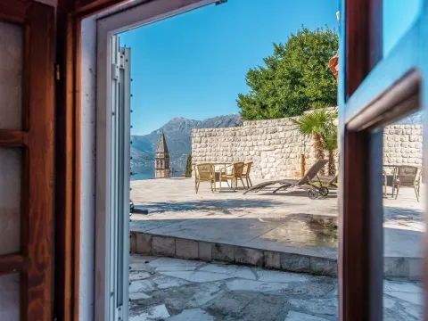 Sale, two bedroom apartment, 87m², Perast, Kotor - image 15