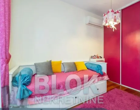 Rent, two bedroom apartment, 64m², Centar, Podgorica - image 2