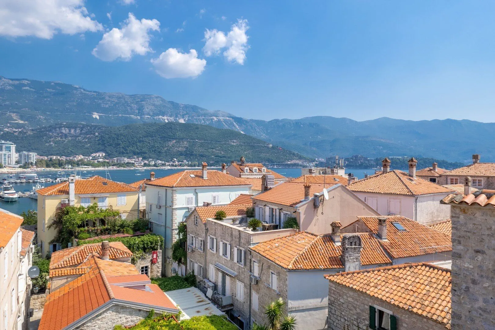 Sale, three bedroom apartment, 192m², Budva, Crna Gora
