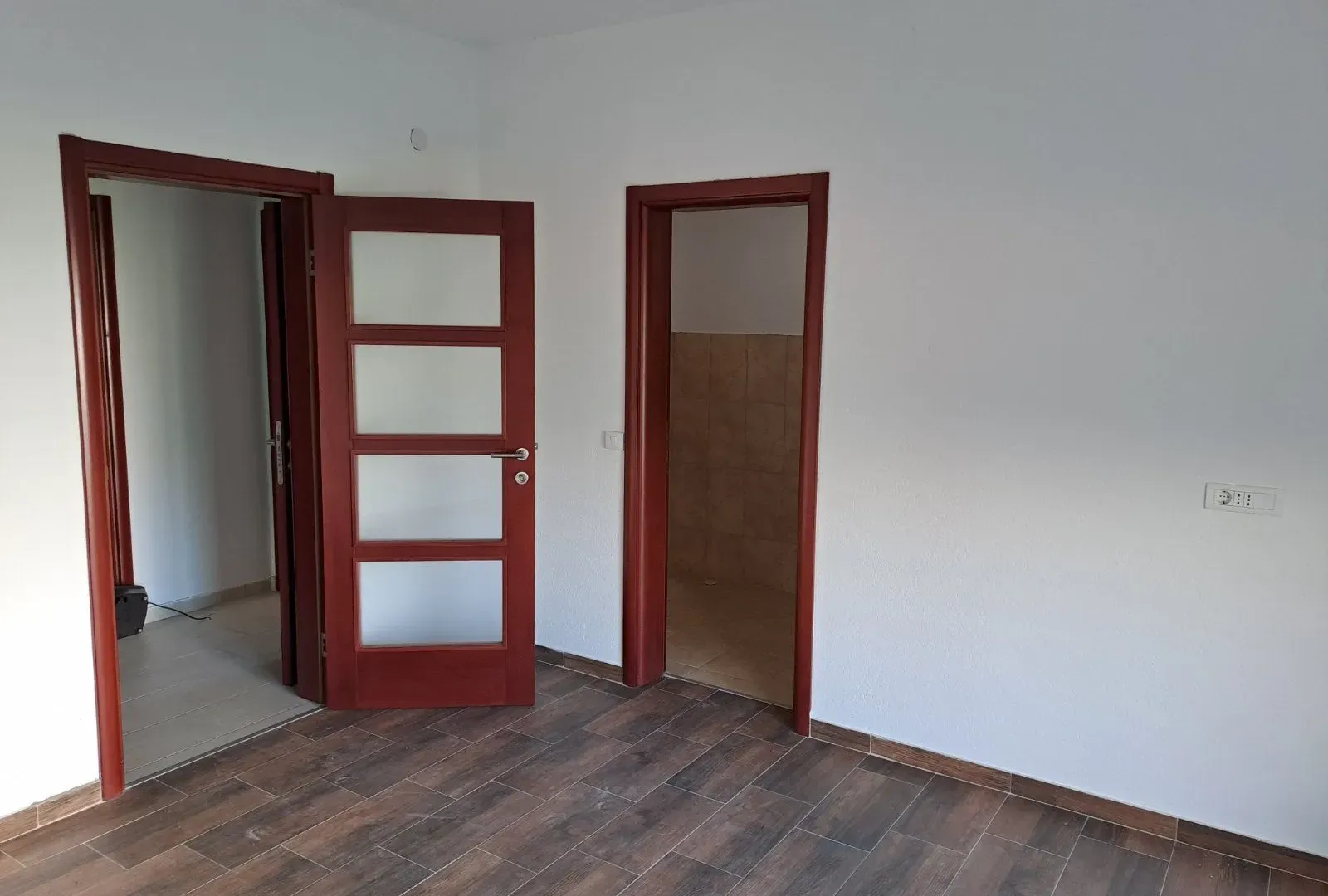 Sale, house, 300m², Bar, Crna Gora