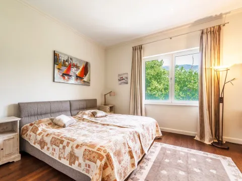 Sale, two bedroom apartment, 152m², Porto Montenegro, Tivat - image 9