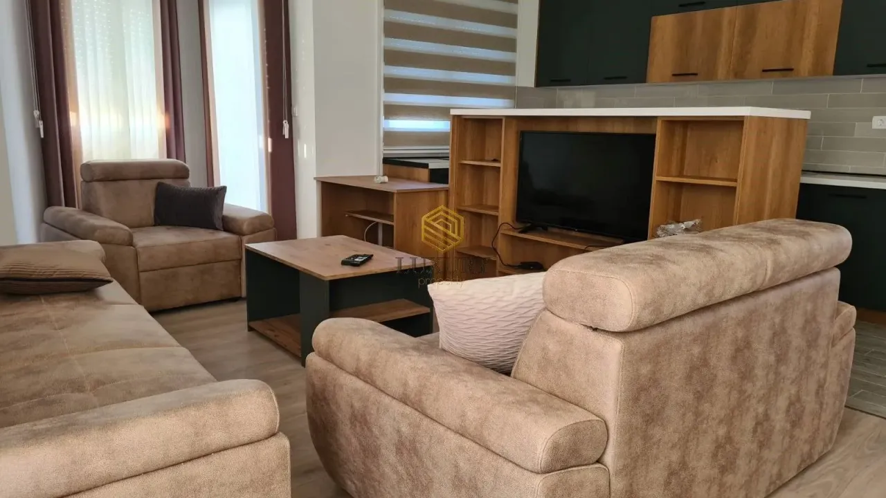 Izdavanje, trosoban stan, 76m², Donja Gorica, Podgorica