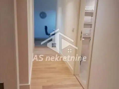 Izdavanje, trosoban stan, 98m², Savski Venac, Beograd - image 13