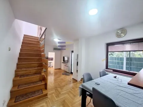 Sale, house, 108m², Uciteljsko Naselje, Zvezdara Sve Podlokacije - image 6