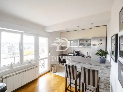 Sale, two bedroom apartment, 56m², Neimar, Vračar Sve Podlokacije - image 9