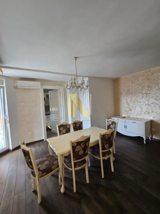 Izdavanje, stan, 132m², Novo naselje, Novi Sad