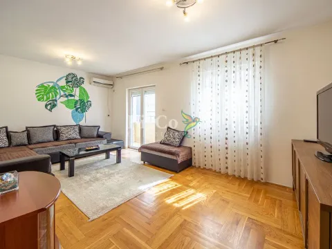 Prodaja, trosoban stan, 98m², Ljubović, Podgorica - image 1