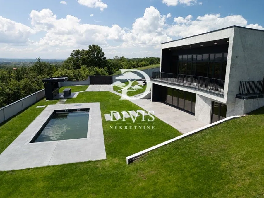 Prodaja, kuća, 216m², Kosmaj, Sopot